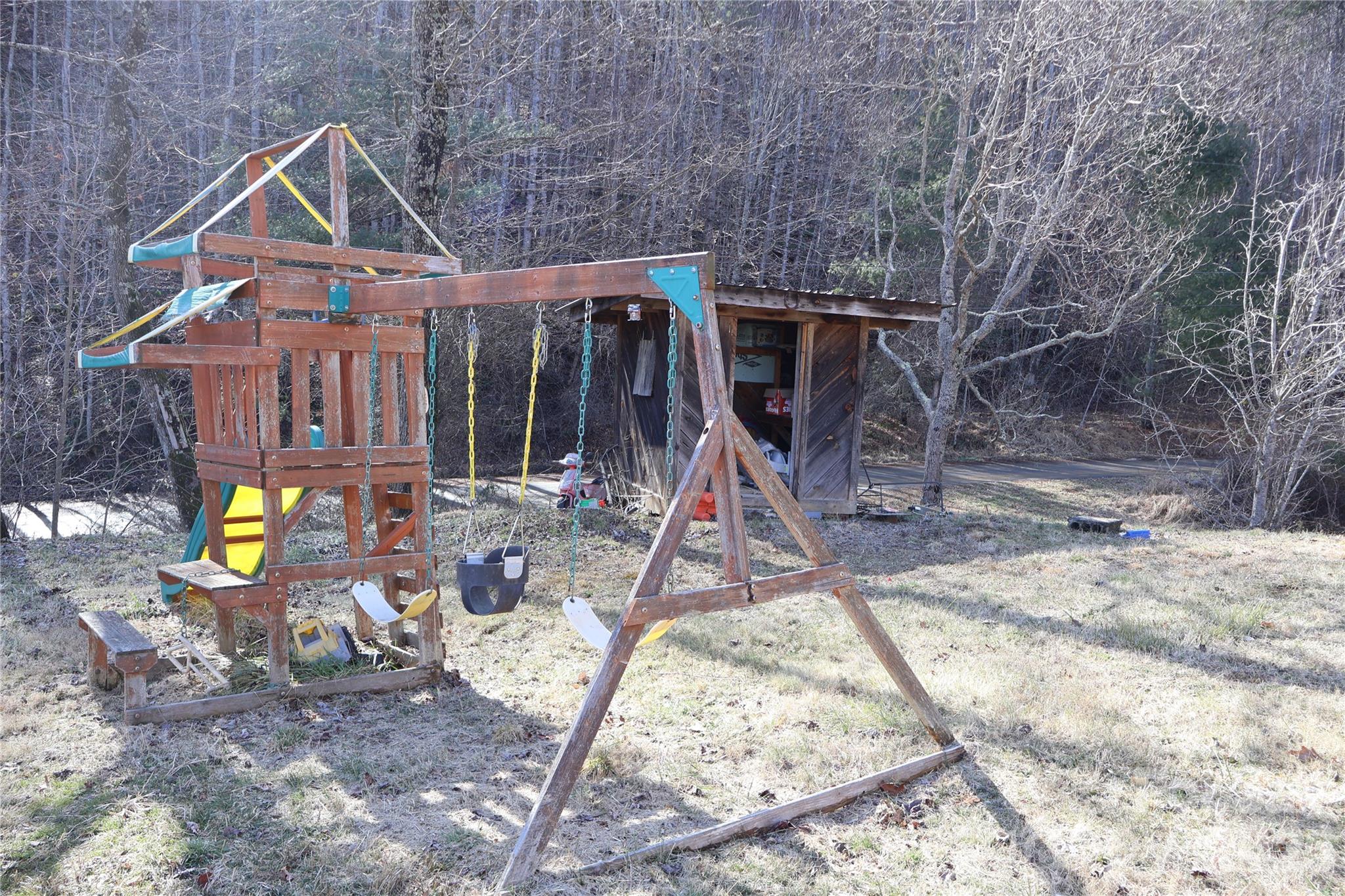 3476 Possum Trot Road Burnsville NC 28714