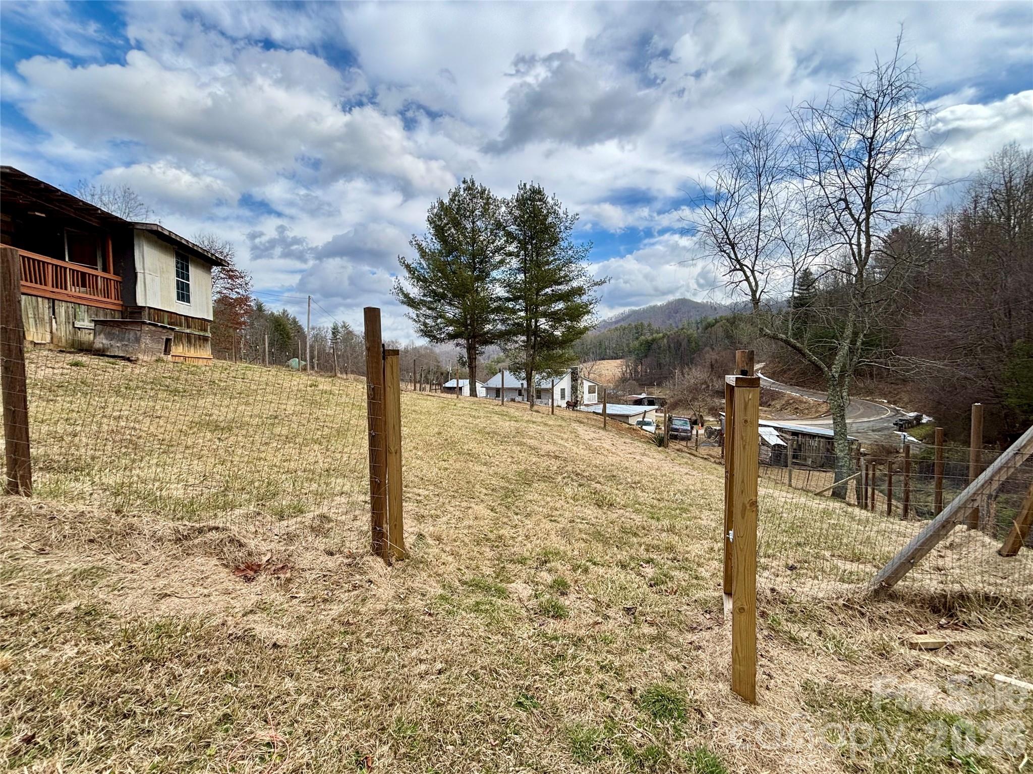 3476 Possum Trot Road Burnsville NC 28714