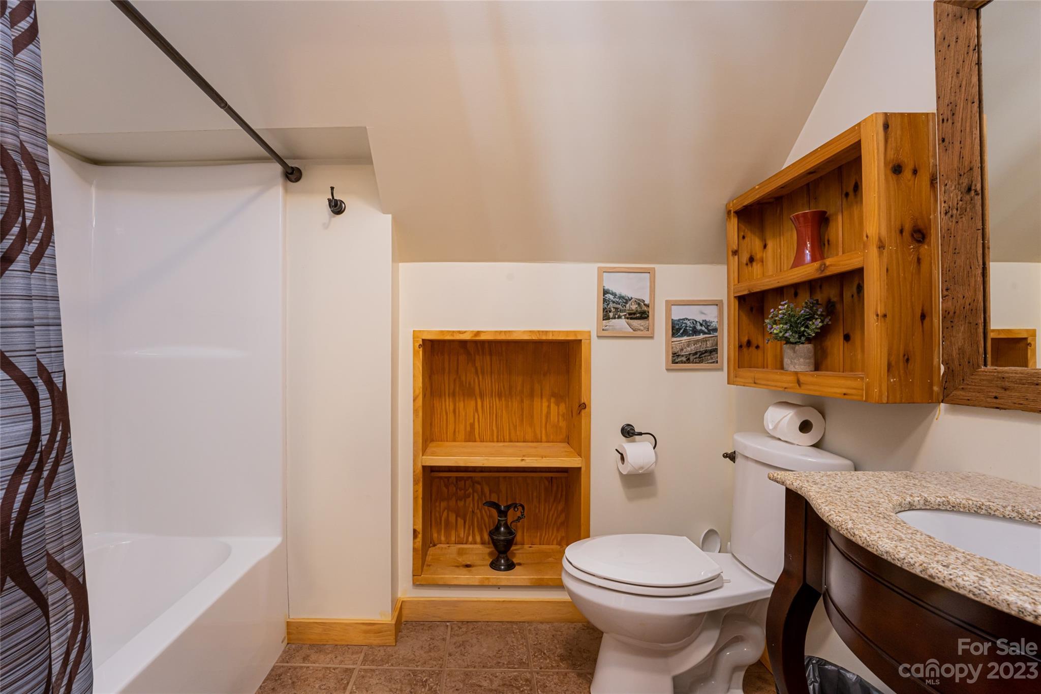 109 Carriage Drive Burnsville NC 28714