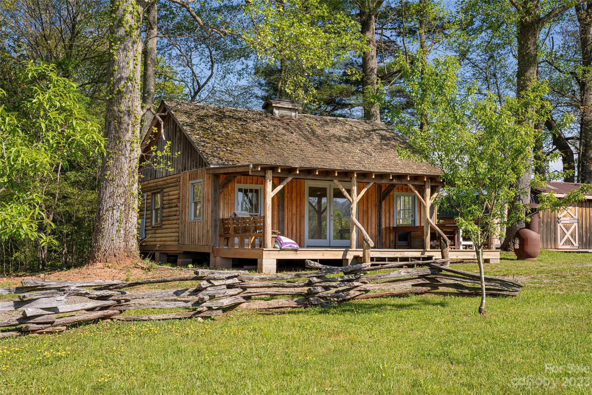 109 Carriage Drive Burnsville NC 28714