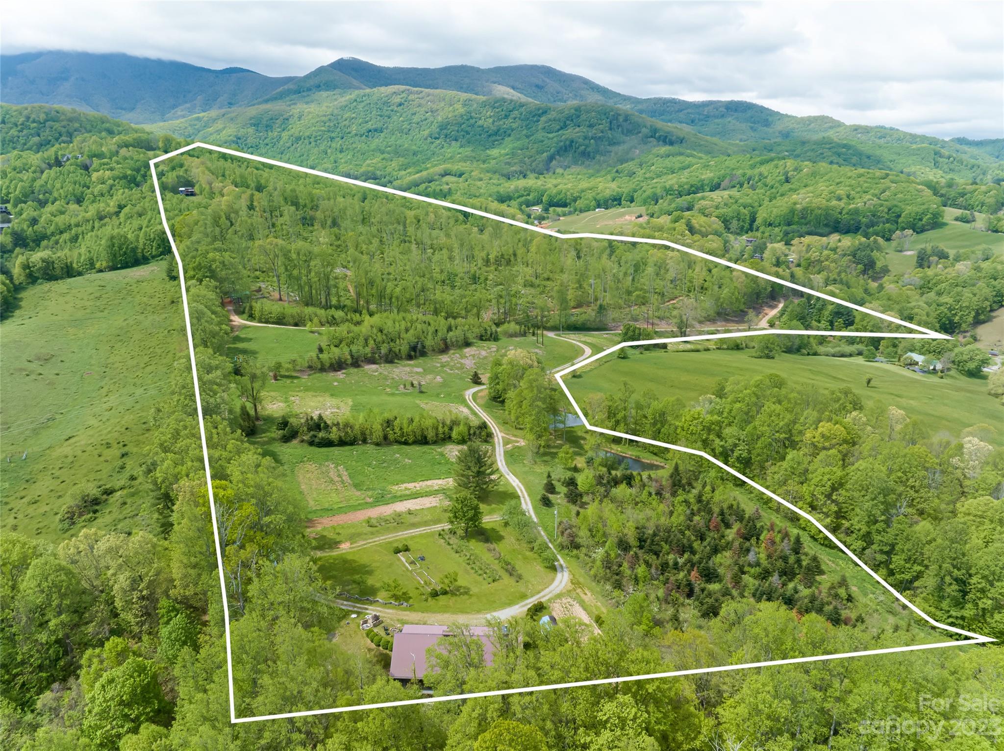 109 Carriage Drive Burnsville NC 28714