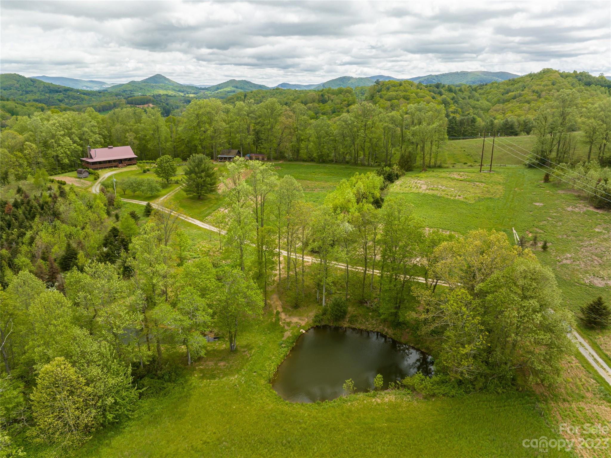109 Carriage Drive Burnsville NC 28714