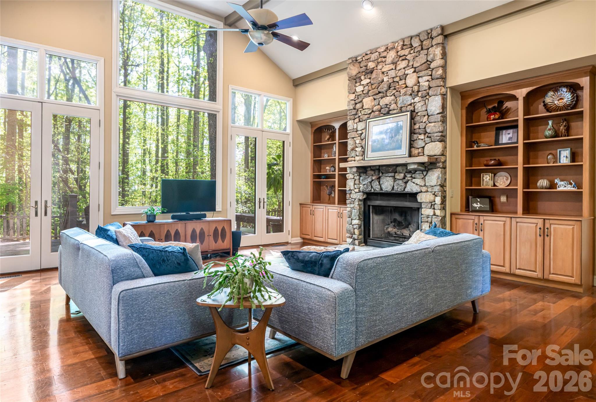 109 Little Cherokee Ridge Hendersonville NC 28739