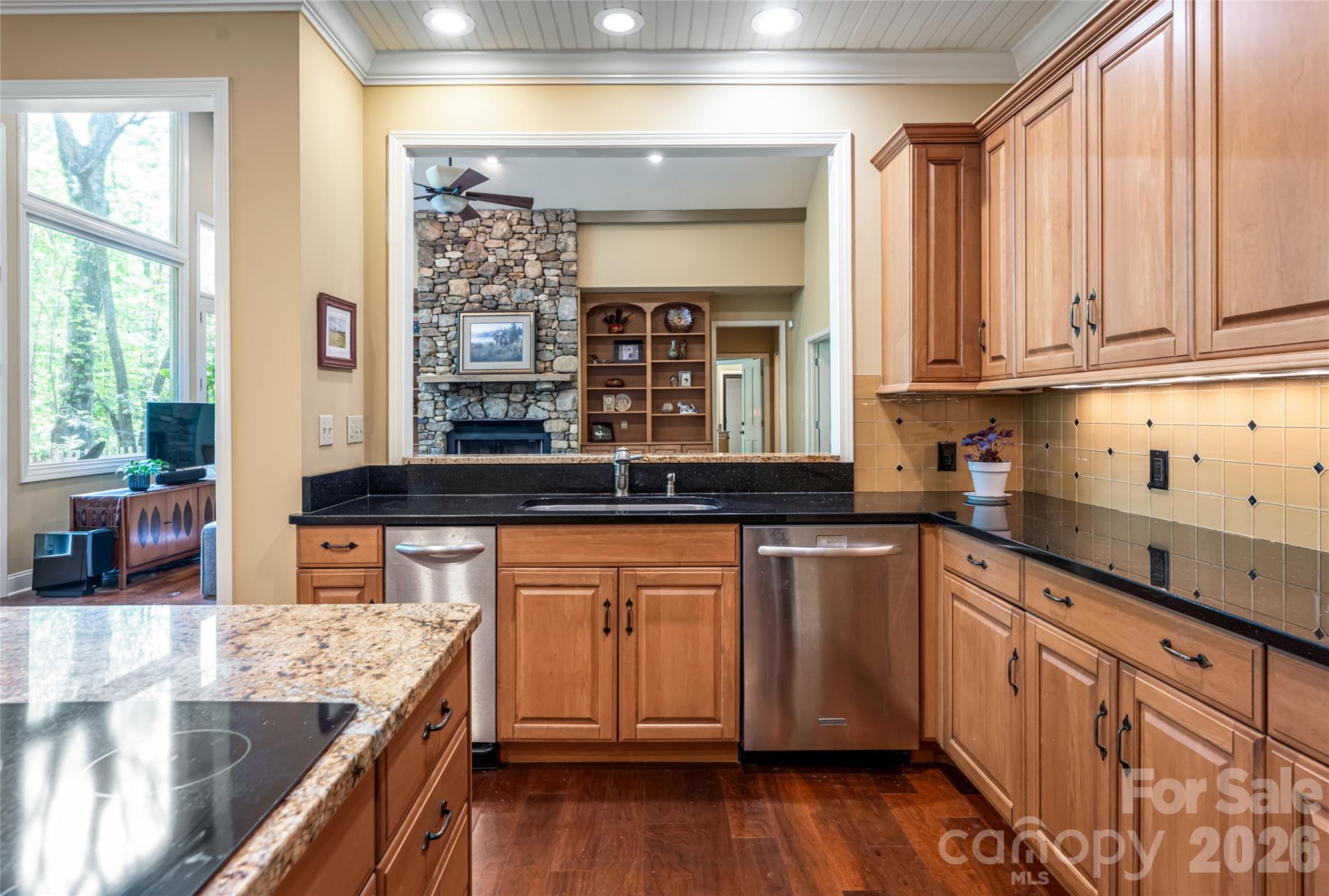 109 Little Cherokee Ridge Hendersonville NC 28739