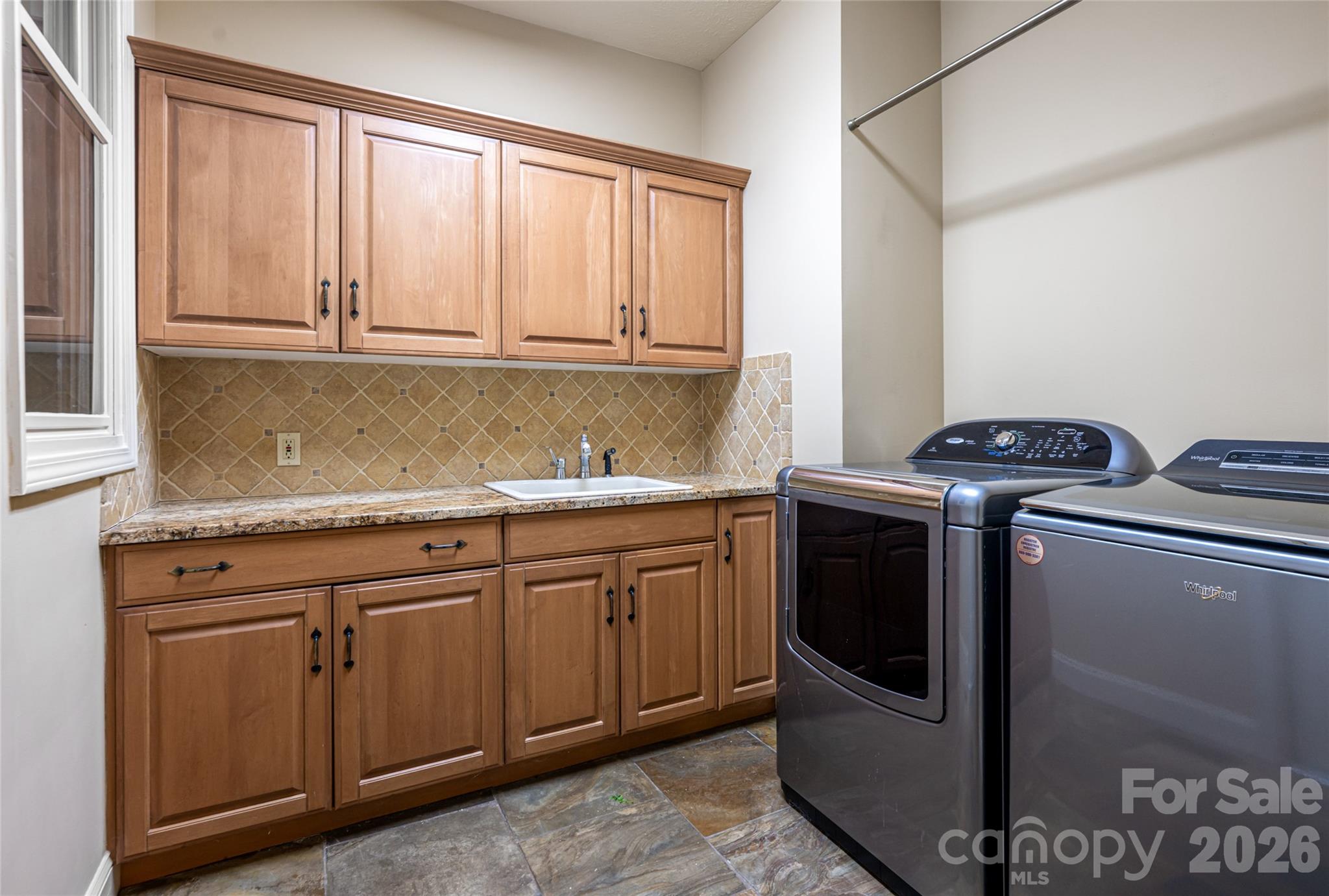 109 Little Cherokee Ridge Hendersonville NC 28739