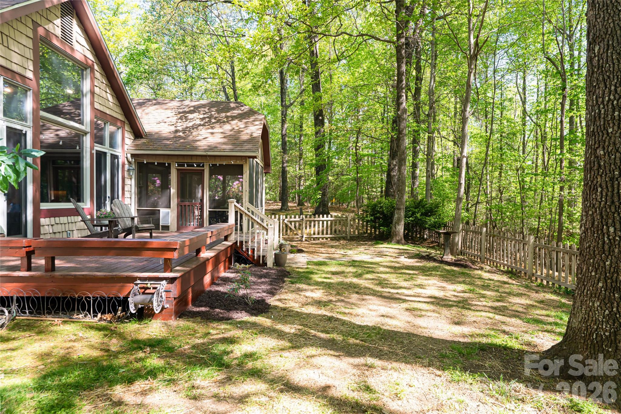 109 Little Cherokee Ridge Hendersonville NC 28739