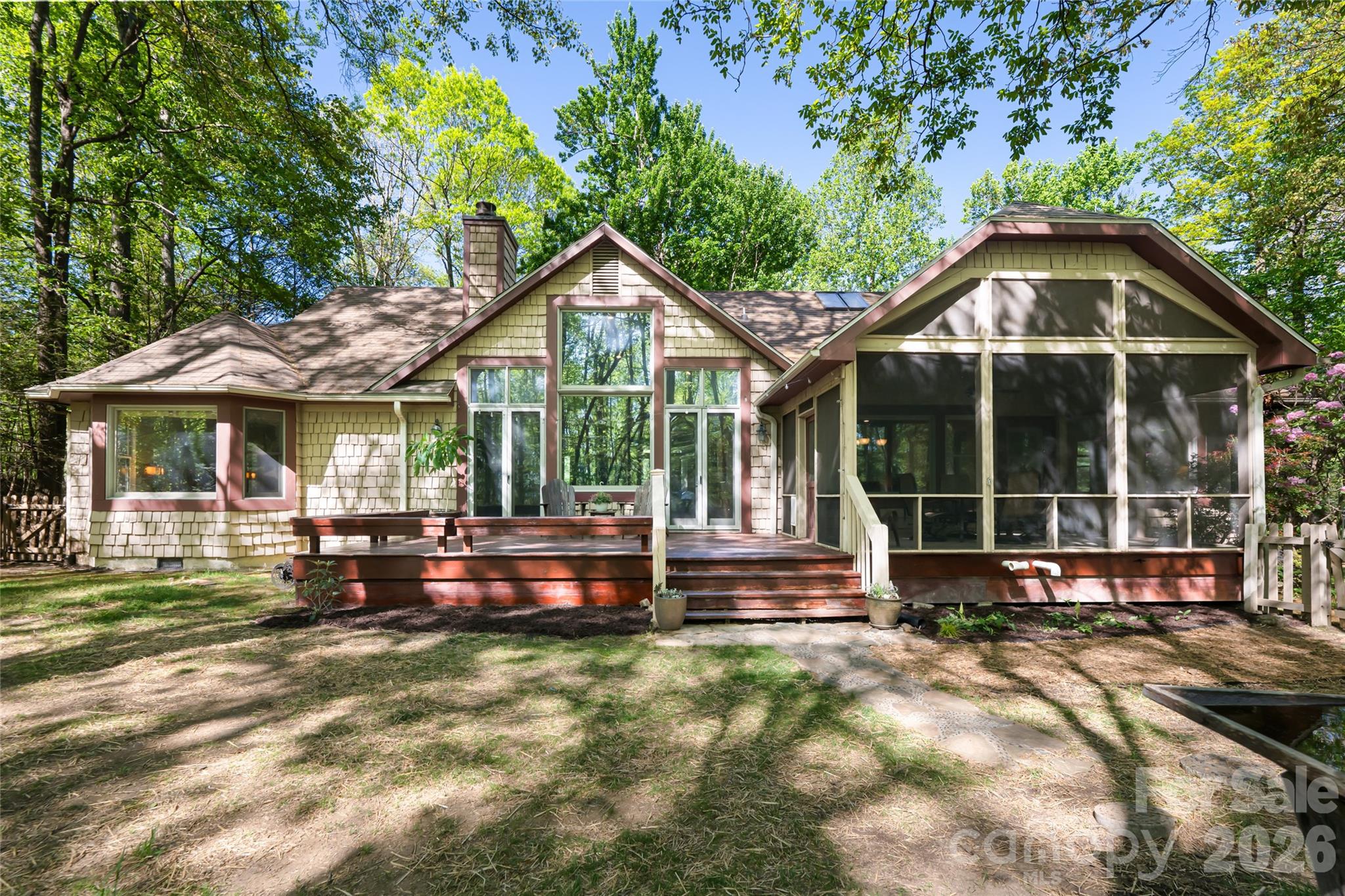 109 Little Cherokee Ridge Hendersonville NC 28739
