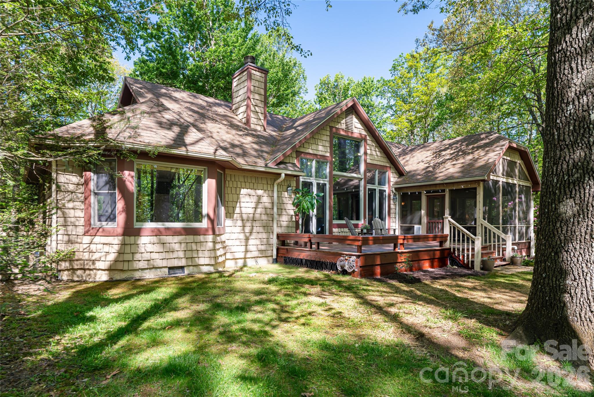 109 Little Cherokee Ridge Hendersonville NC 28739
