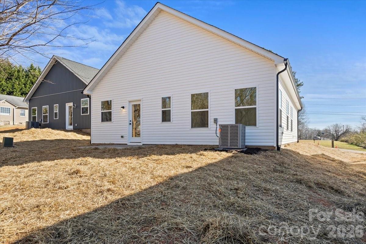 1562 7th Avenue Drive SW Hickory NC 28602