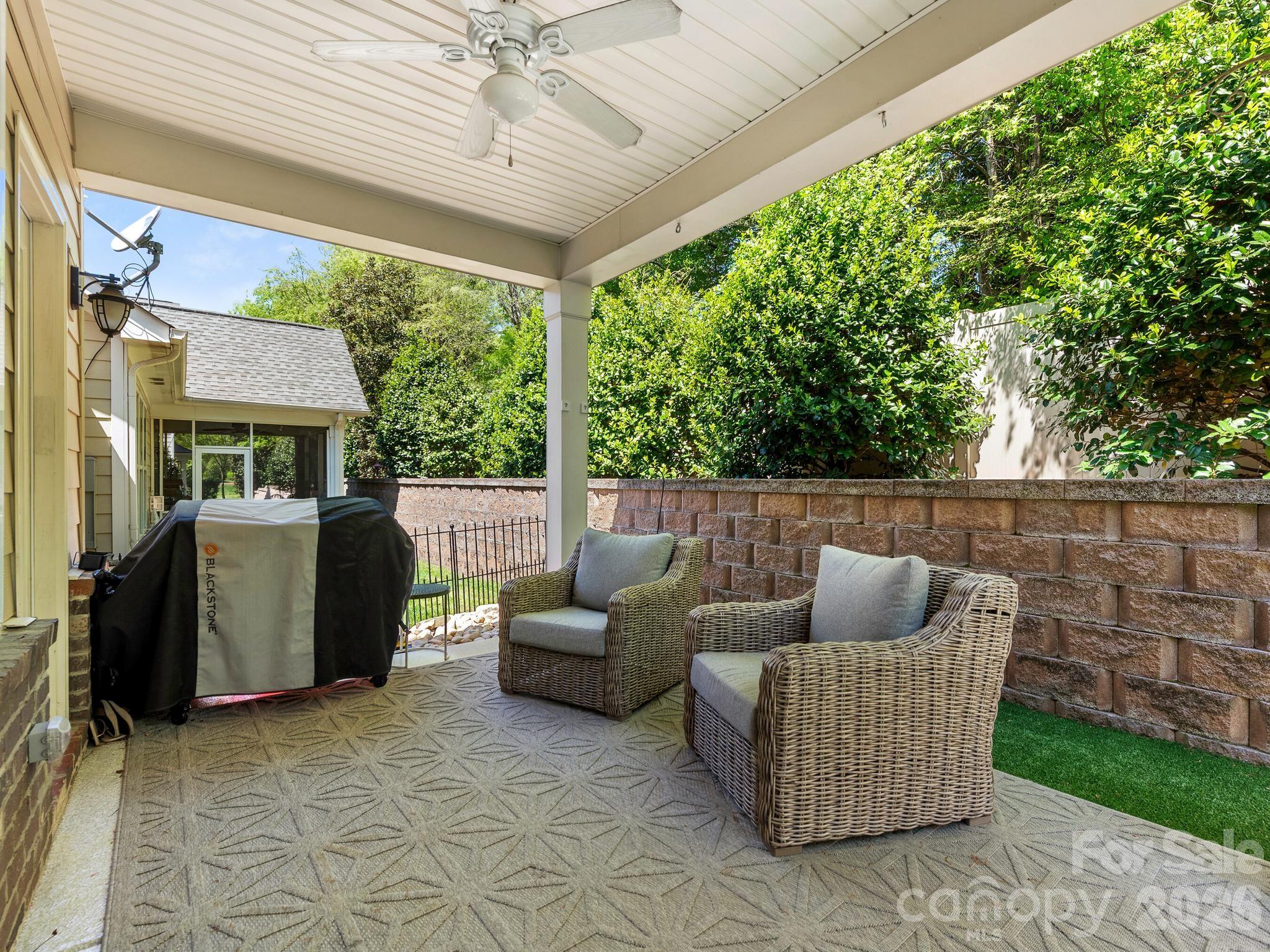 6025 Glenmore Garden Drive Charlotte NC 28270