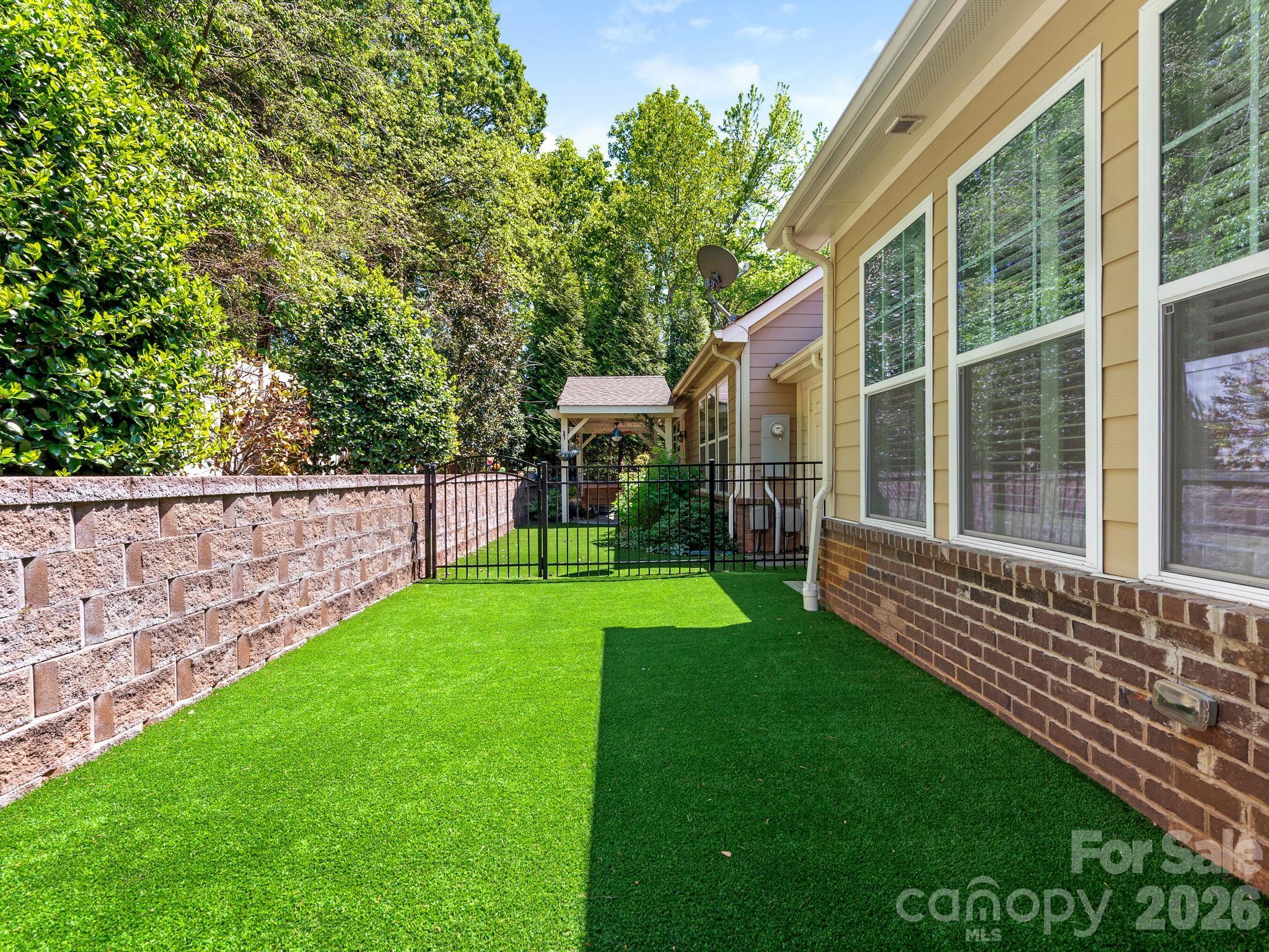 6025 Glenmore Garden Drive Charlotte NC 28270