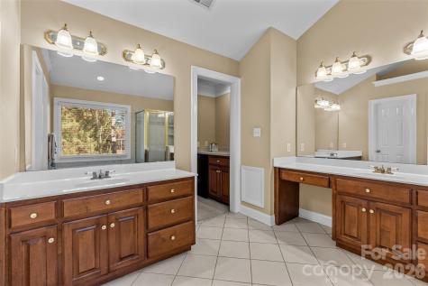 6041 Bluebird Hill Lane Matthews NC 28104