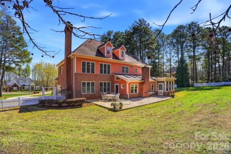 6041 Bluebird Hill Lane Matthews NC 28104