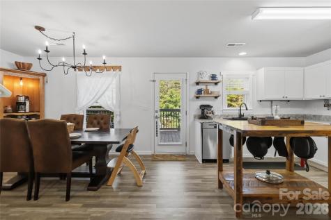 2220 Pinnacle View Drive Kings Mountain NC 28086