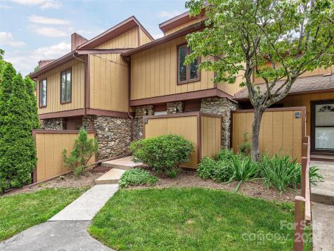 146 Colony Drive Arden NC 28704