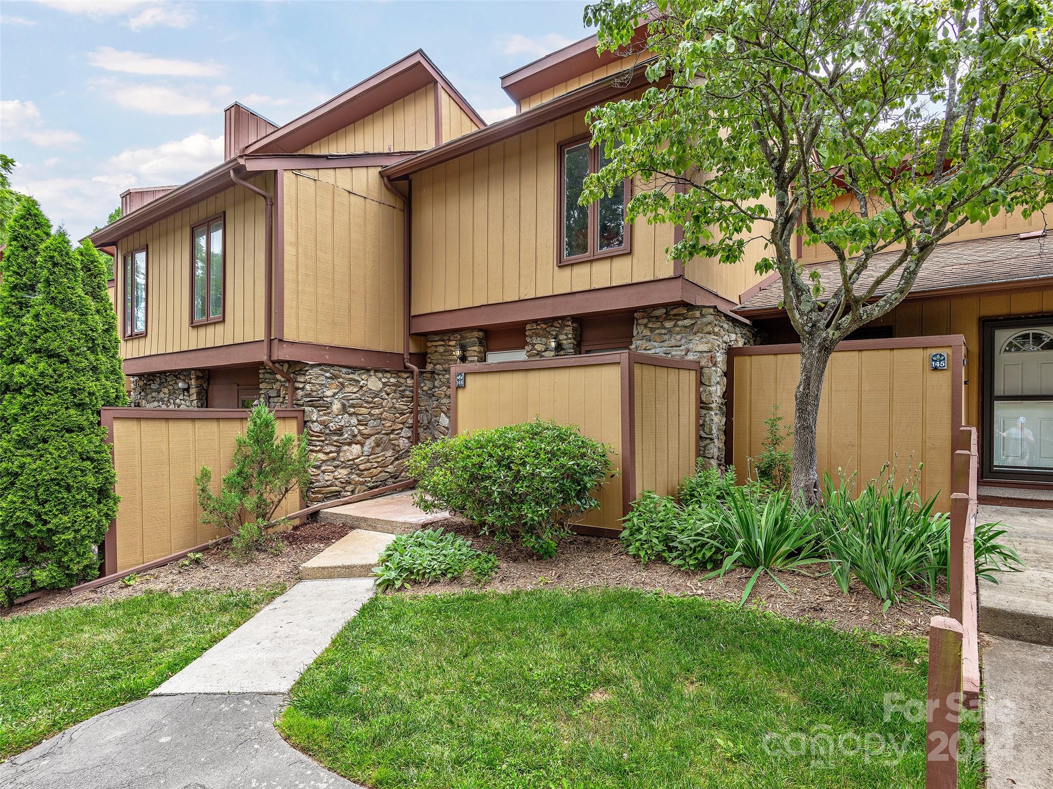 146 Colony Drive Arden NC 28704