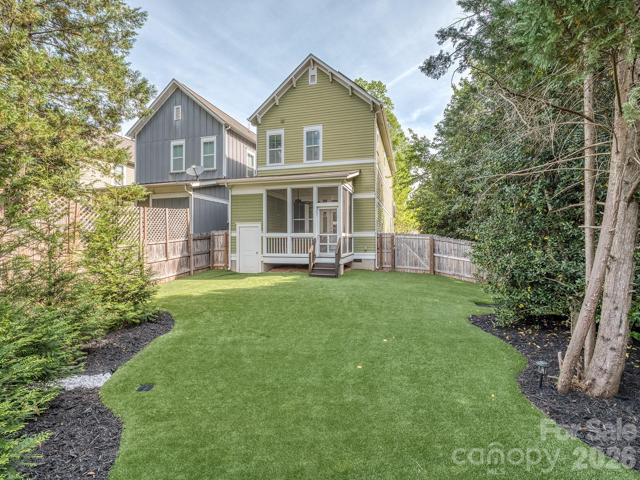 1427 Tippah Park Court Charlotte NC 28205