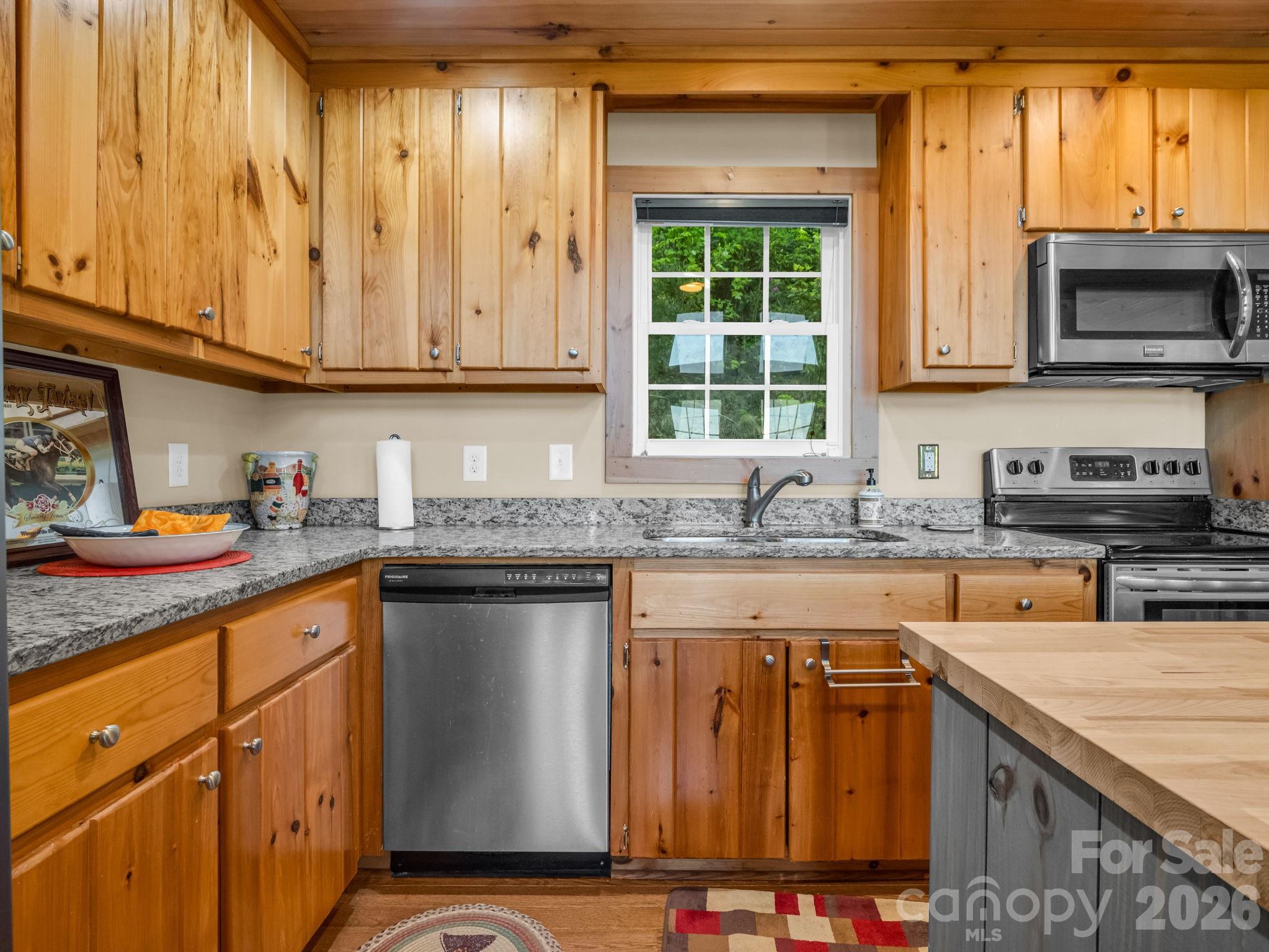 603 Pace Mountain Road Saluda NC 28773