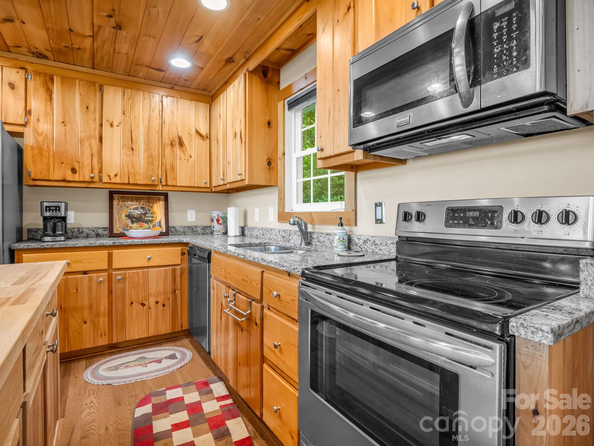 603 Pace Mountain Road Saluda NC 28773