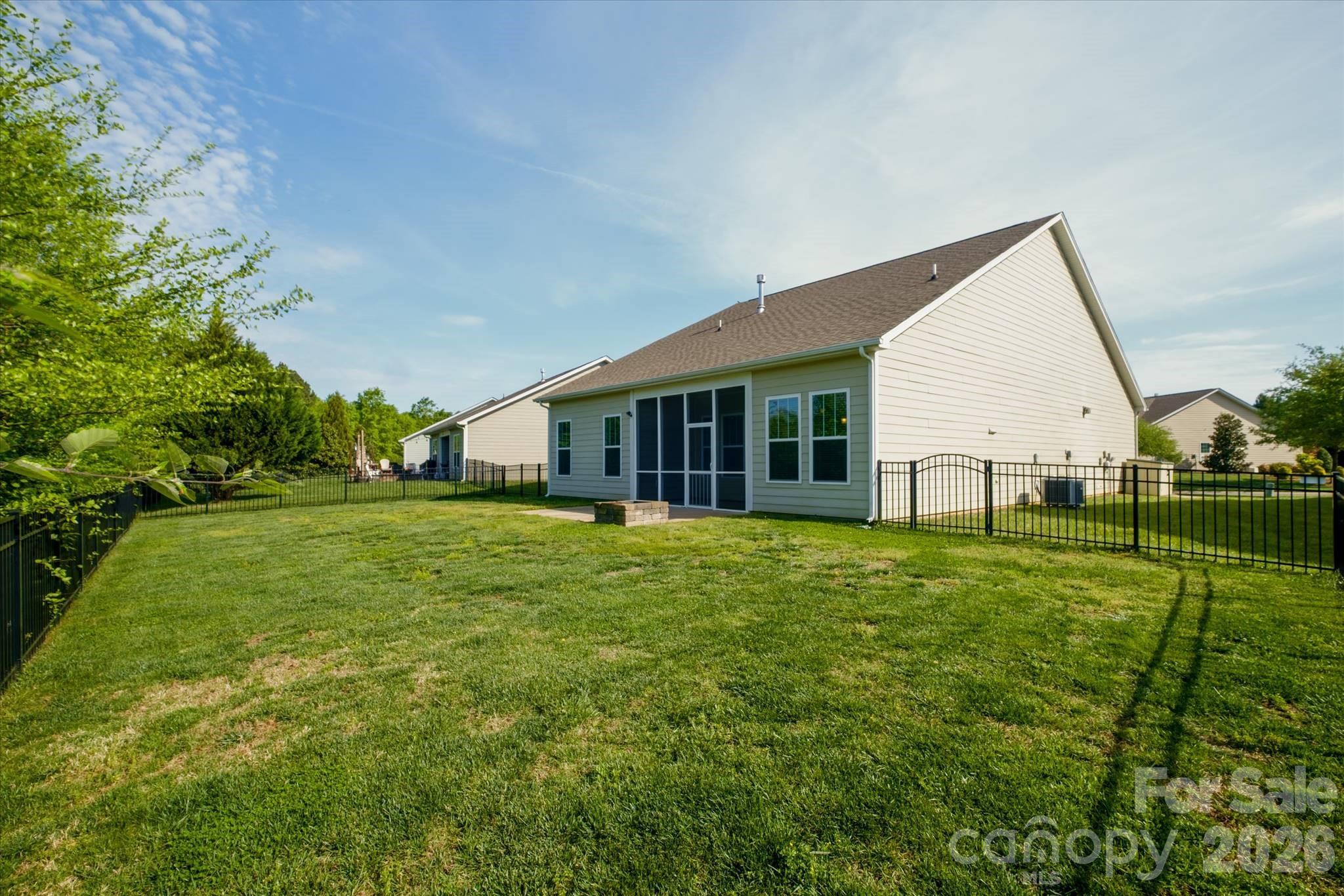 5004 Star Hill Lane Charlotte NC 28214