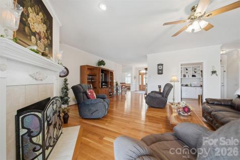 416 Huntington Woods Street N Lenoir NC 28645