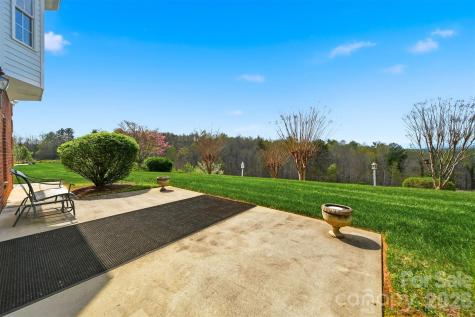 416 Huntington Woods Street N Lenoir NC 28645