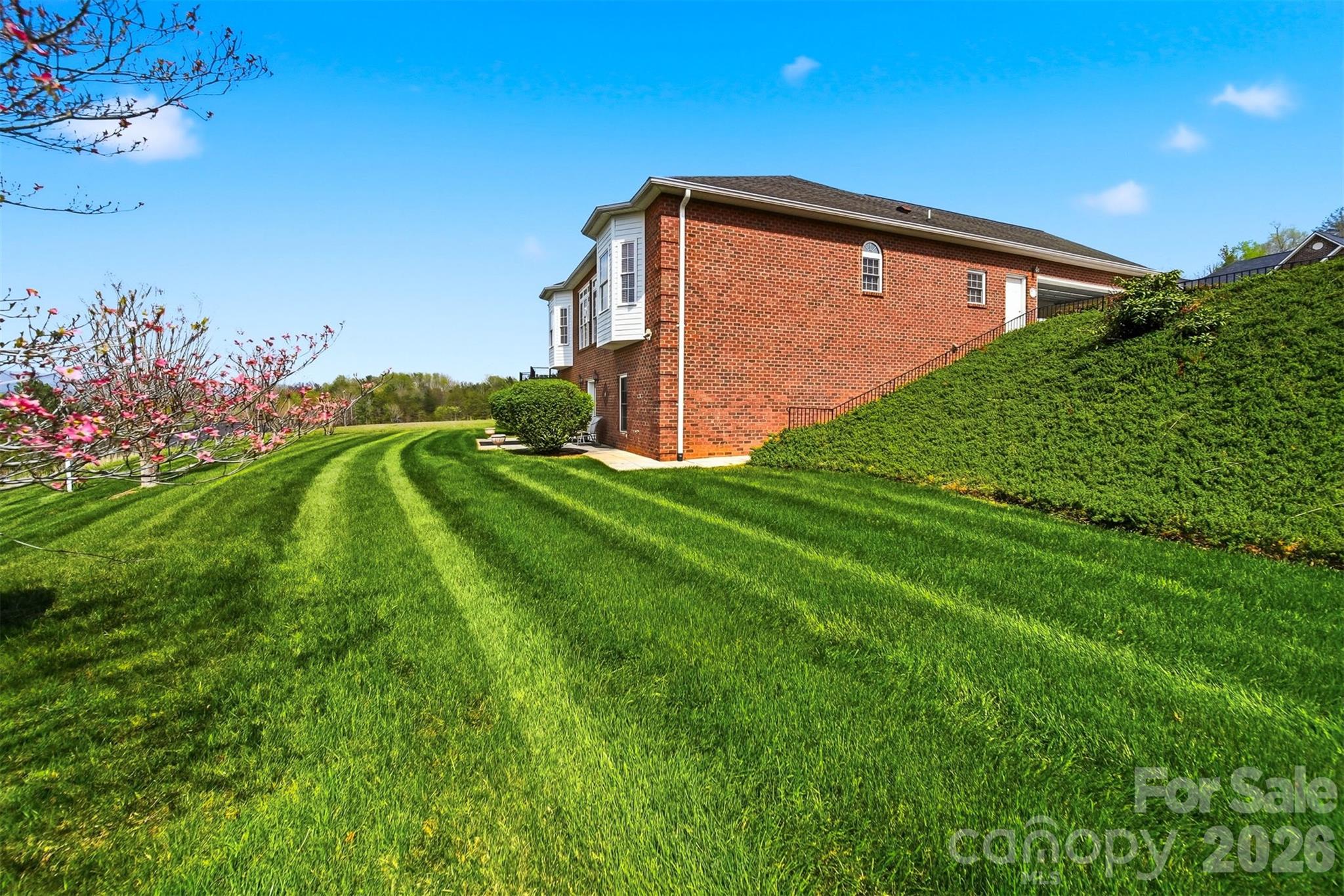 416 Huntington Woods Street N Lenoir NC 28645