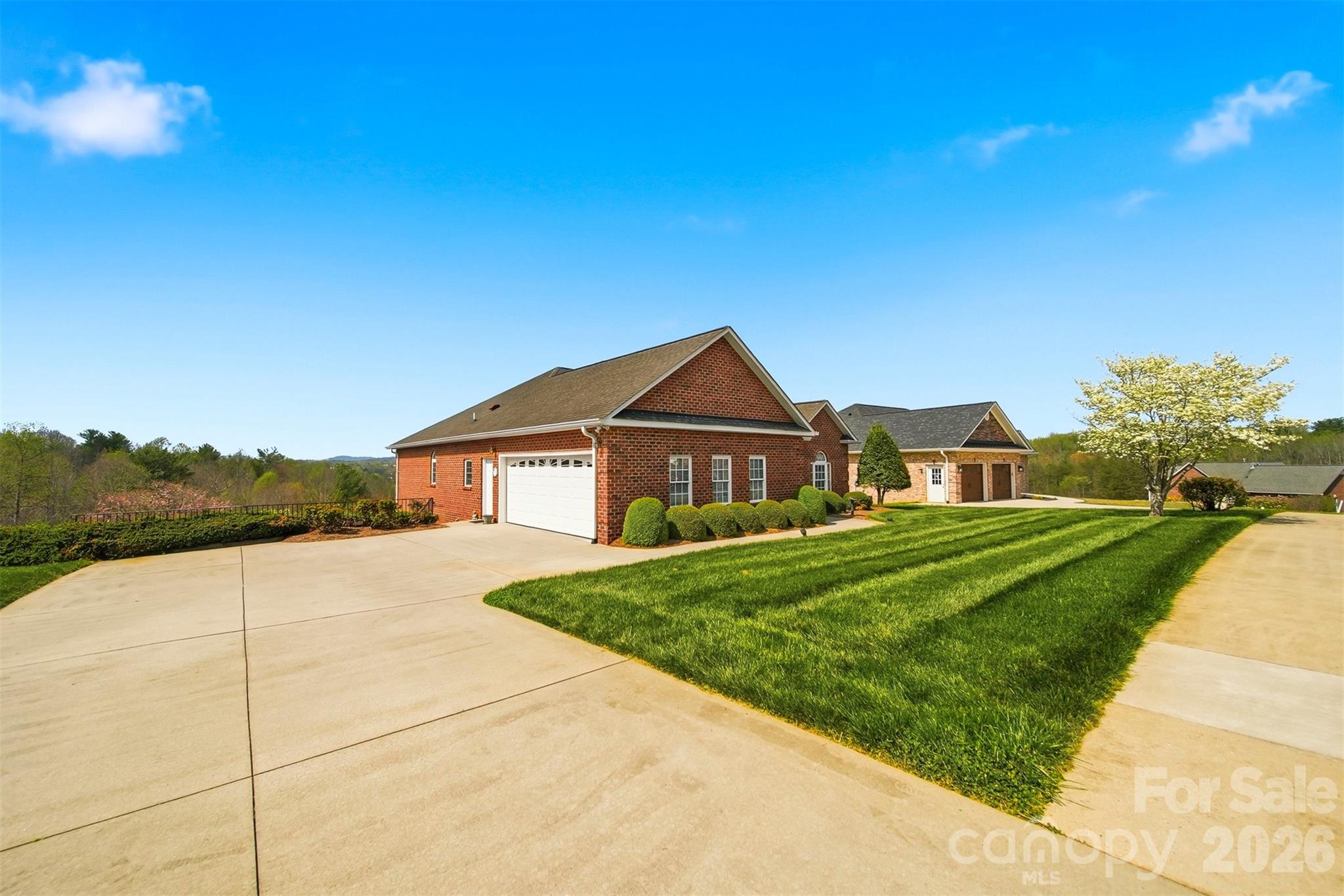 416 Huntington Woods Street N Lenoir NC 28645