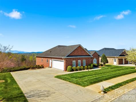 416 Huntington Woods Street N Lenoir NC 28645