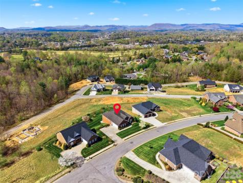 416 Huntington Woods Street N Lenoir NC 28645