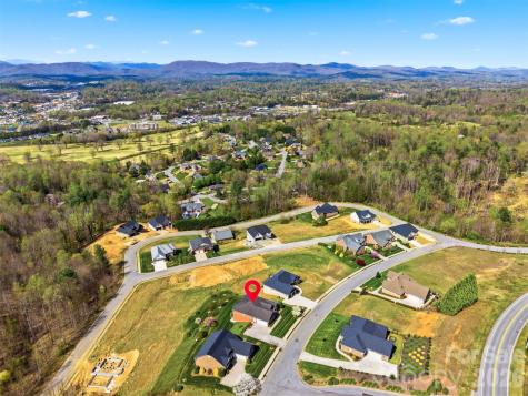 416 Huntington Woods Street N Lenoir NC 28645