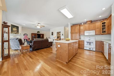 416 Huntington Woods Street N Lenoir NC 28645