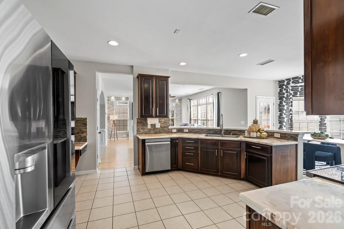 11413 Mangla Drive Charlotte NC 28214