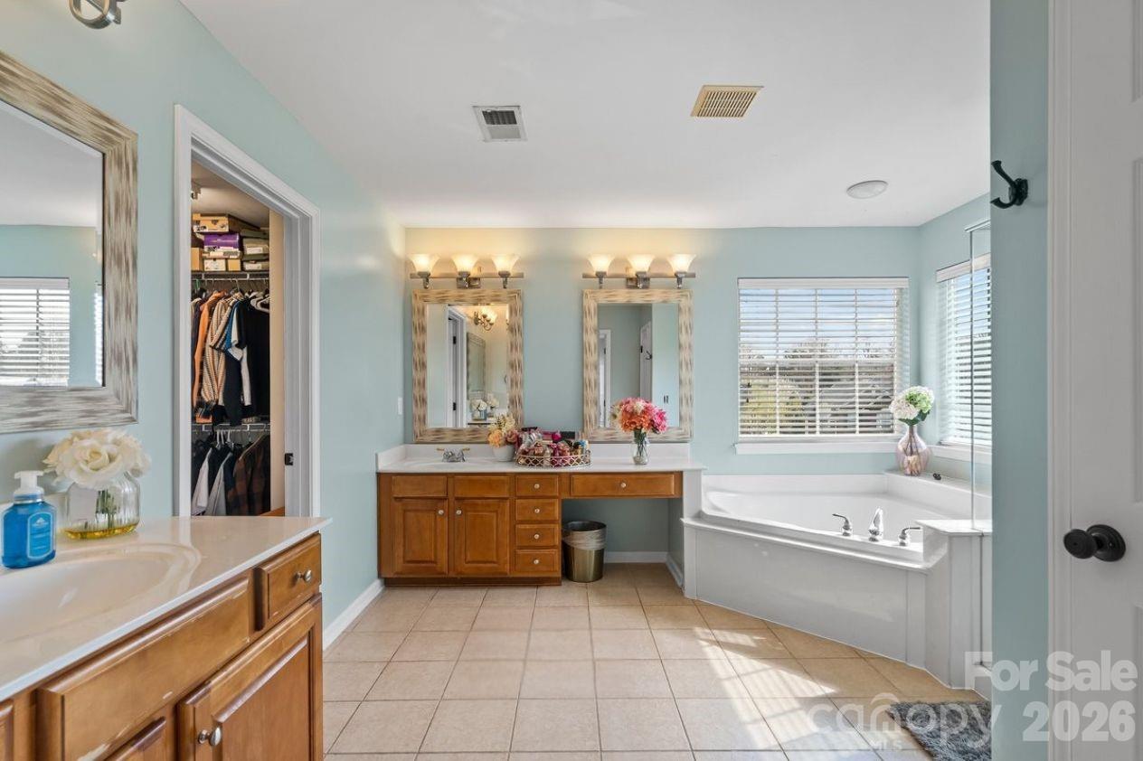 11413 Mangla Drive Charlotte NC 28214