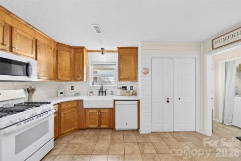 235 6th Street Belmont NC 28012