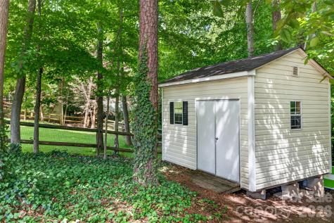 235 6th Street Belmont NC 28012