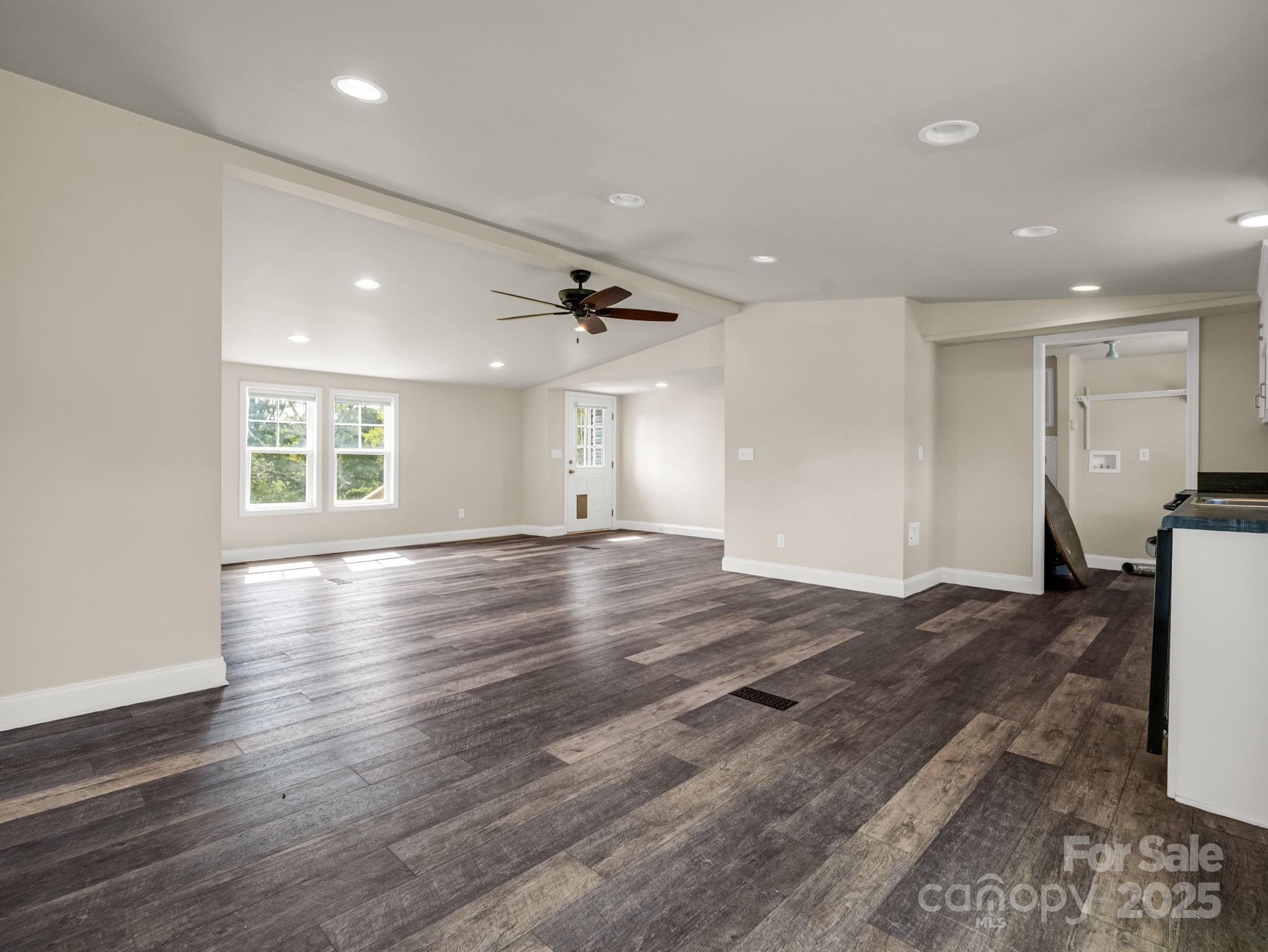 128 Cook Lane Mills River NC 28759