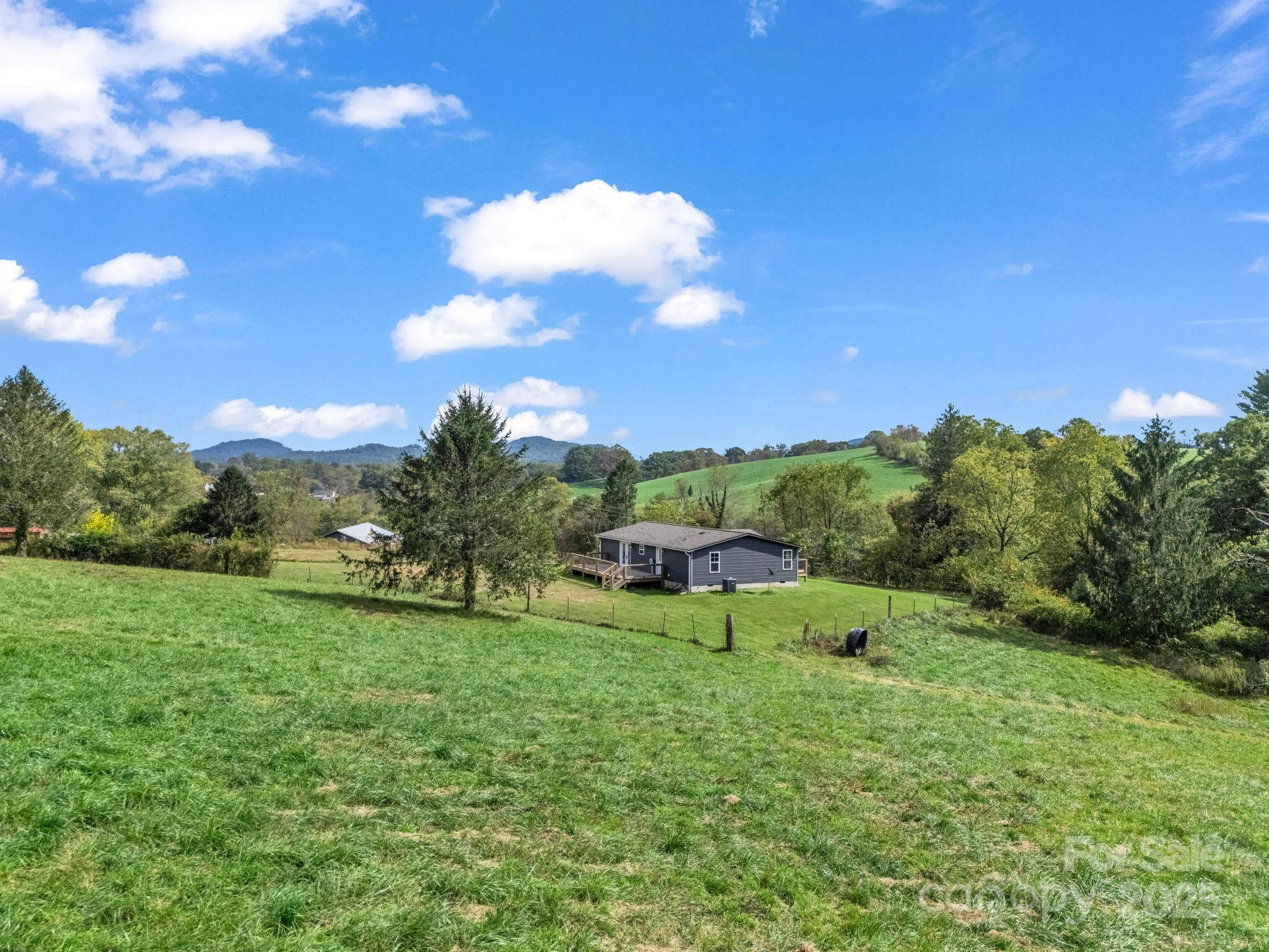 128 Cook Lane Mills River NC 28759