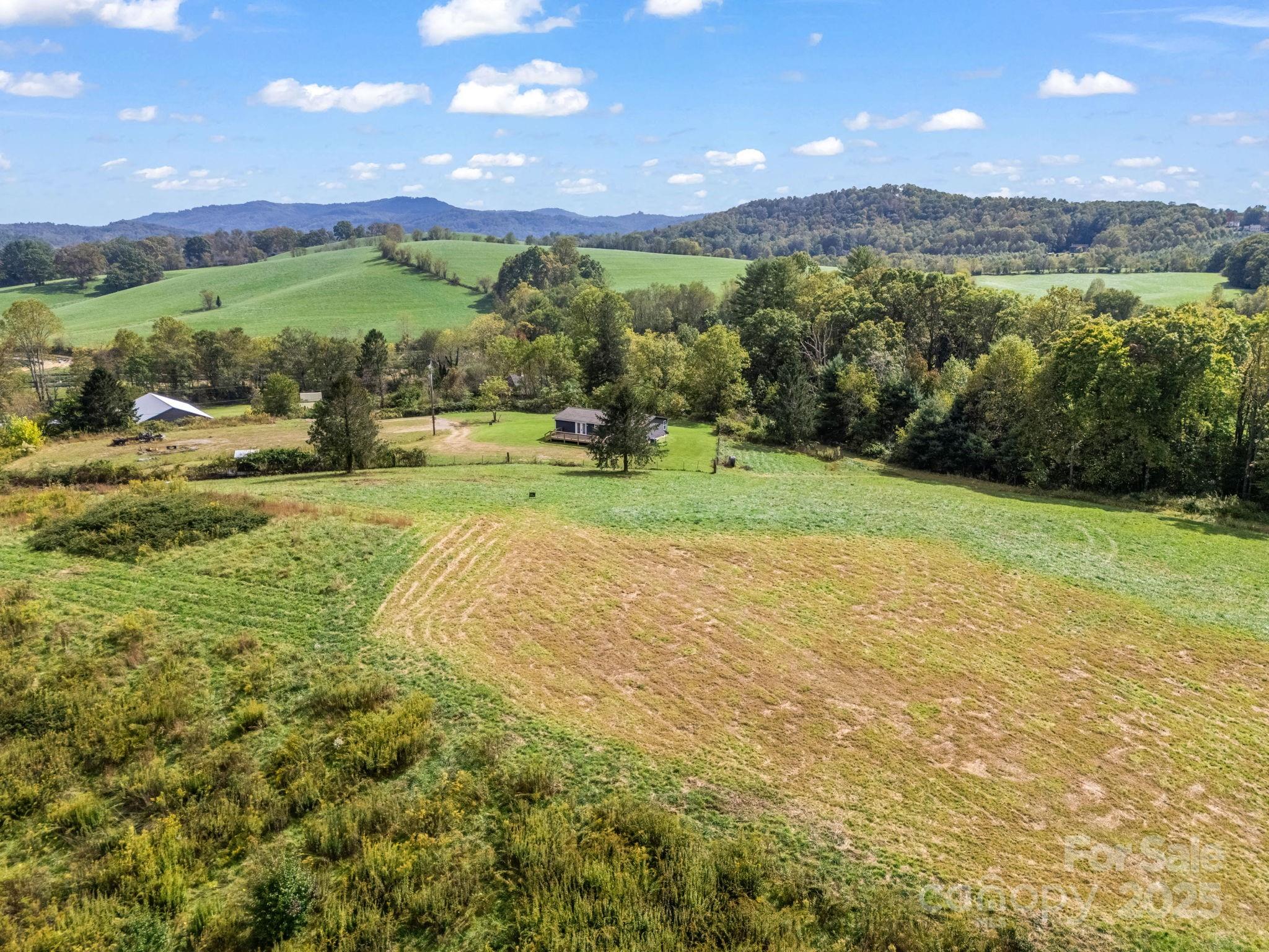 128 Cook Lane Mills River NC 28759