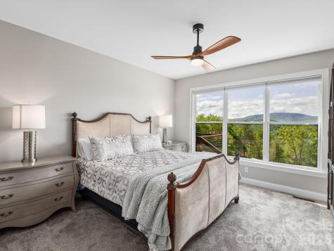 636 Crystal Heights Drive Hendersonville NC 28739