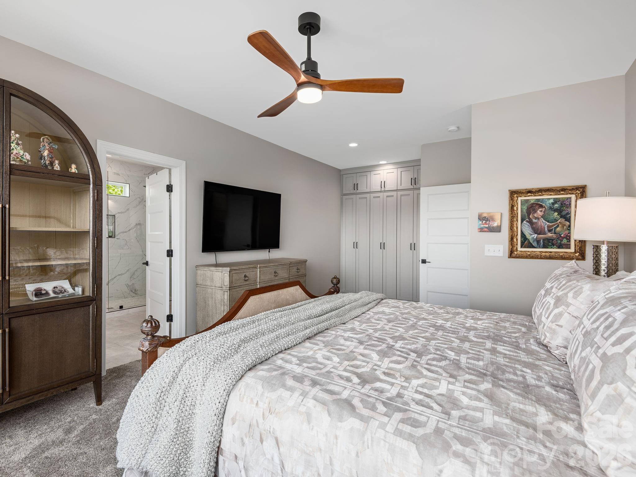636 Crystal Heights Drive Hendersonville NC 28739