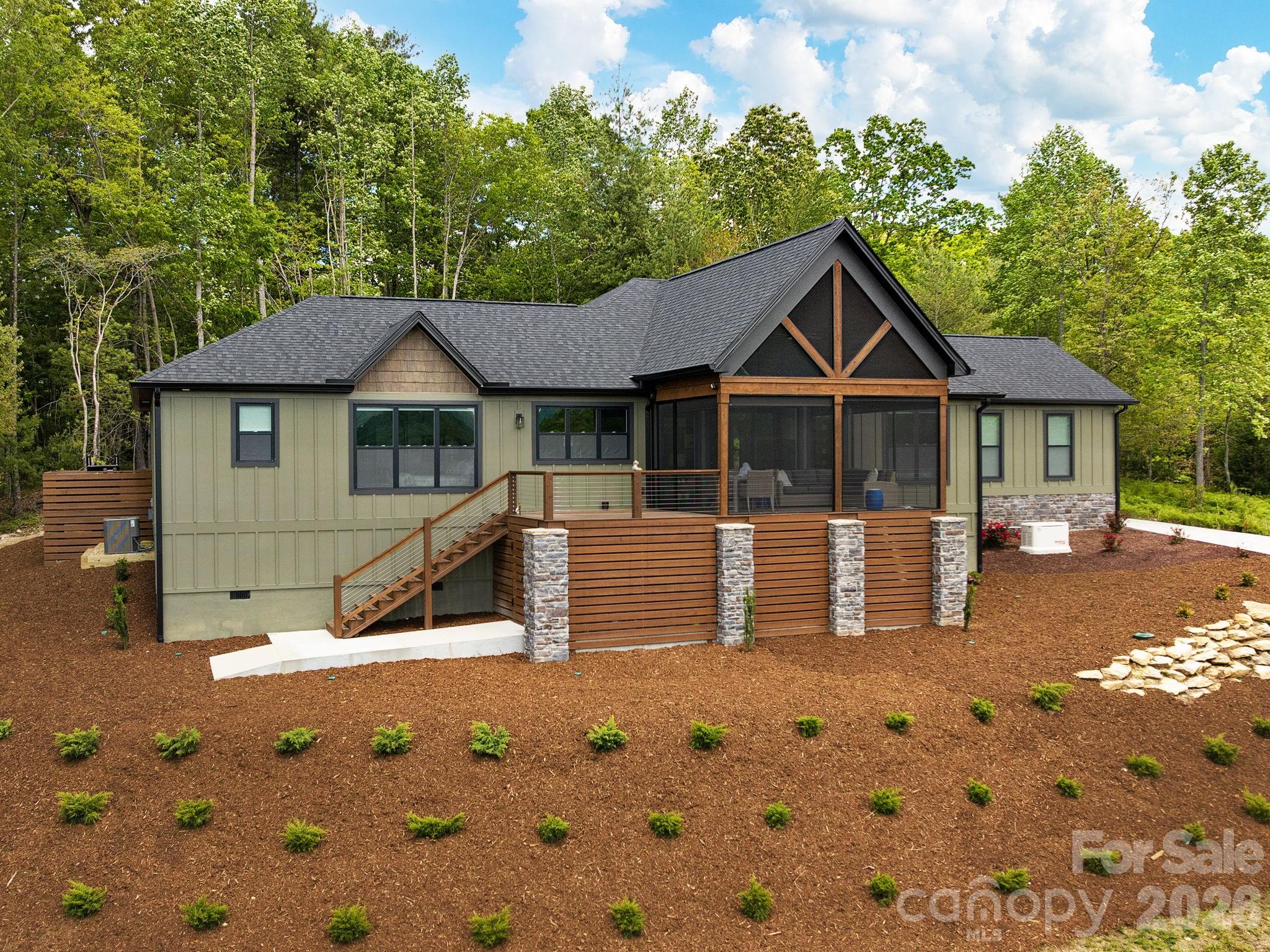 636 Crystal Heights Drive Hendersonville NC 28739