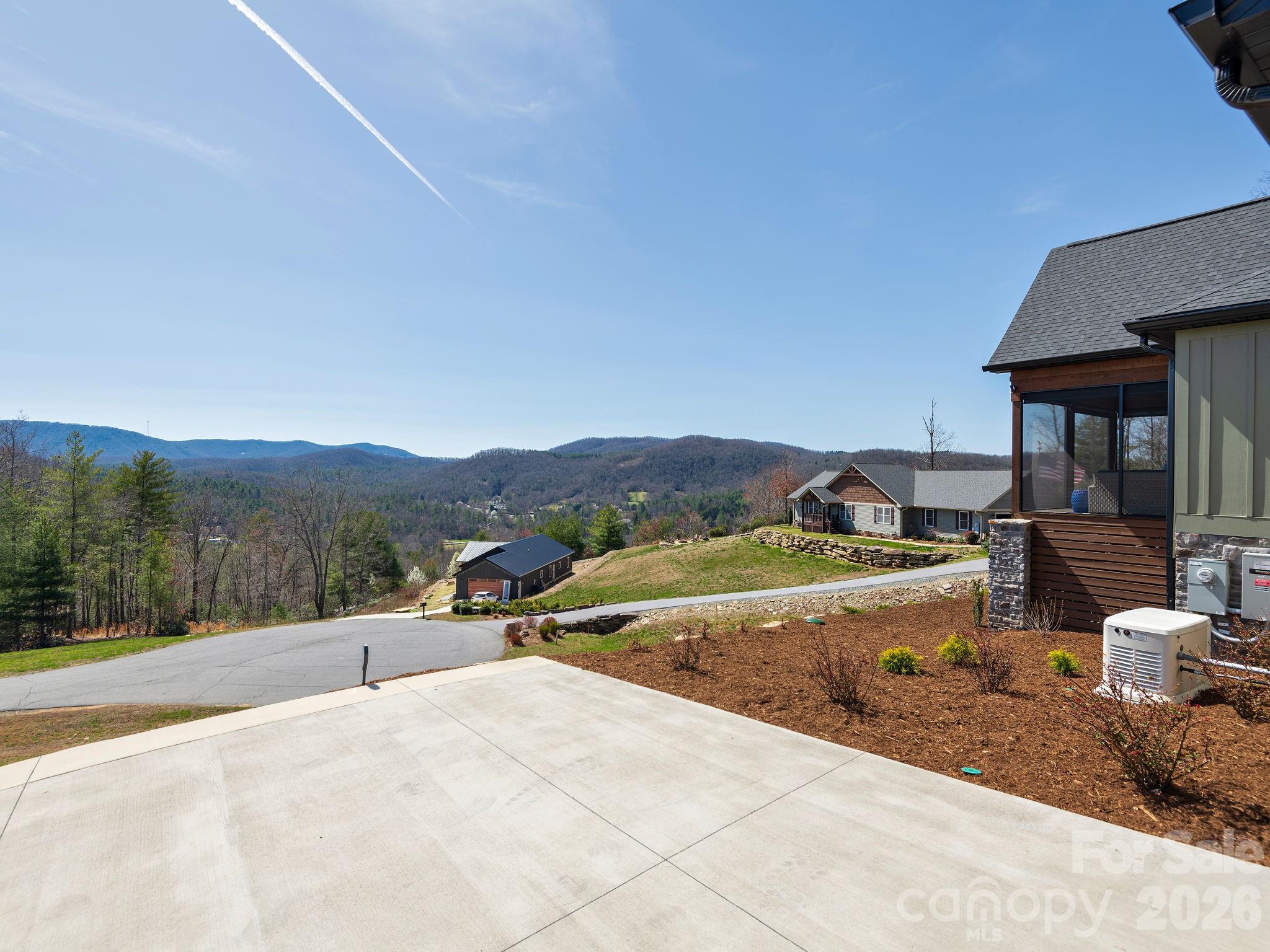 636 Crystal Heights Drive Hendersonville NC 28739