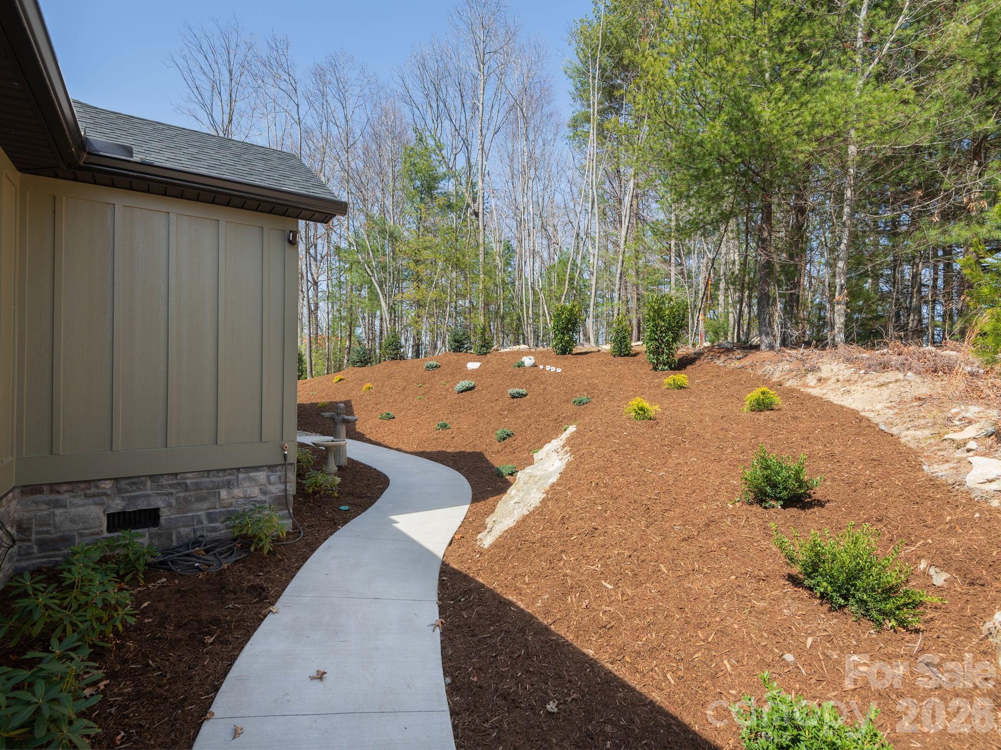 636 Crystal Heights Drive Hendersonville NC 28739