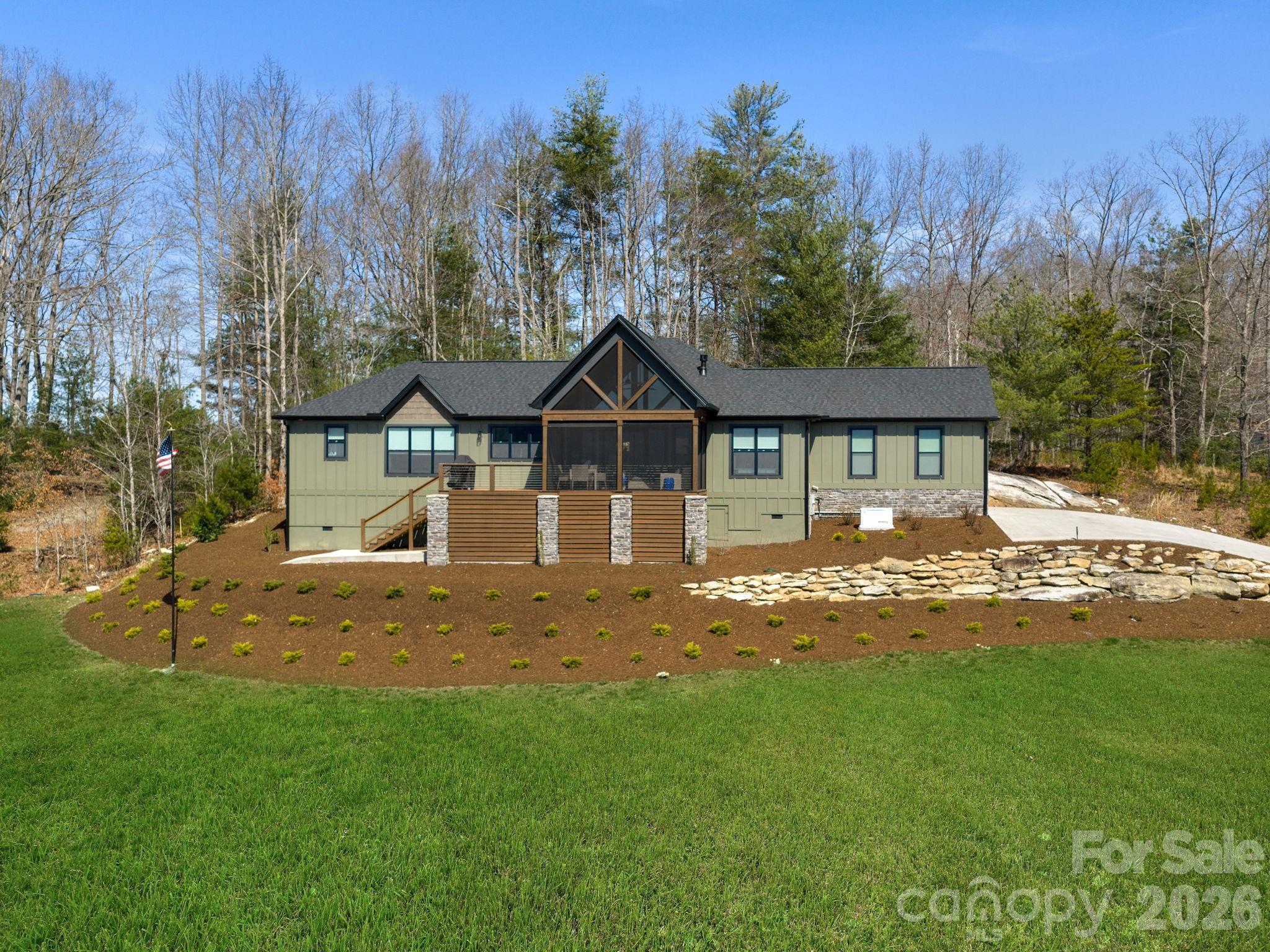 636 Crystal Heights Drive Hendersonville NC 28739