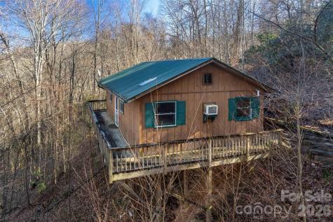 244 Grindstone Knob Road Whittier NC 28789