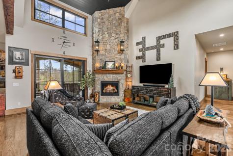 157 Riverbend Forest Drive Asheville NC 28805