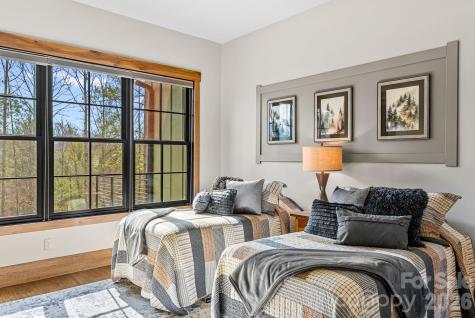 157 Riverbend Forest Drive Asheville NC 28805