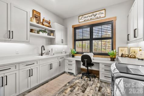 157 Riverbend Forest Drive Asheville NC 28805
