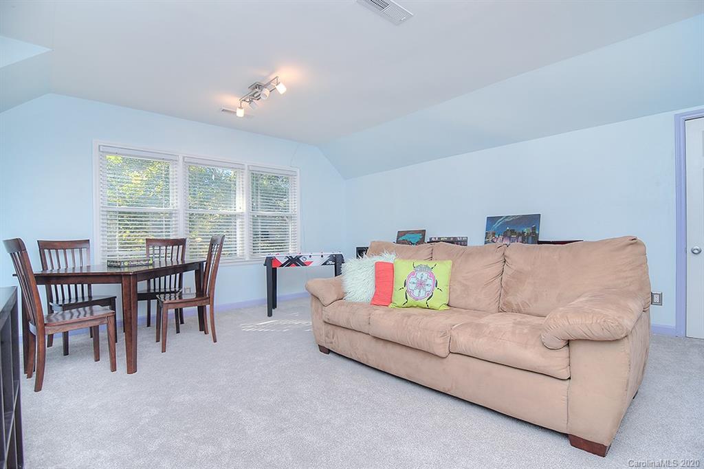 9642 Logan Court Charlotte NC 28210